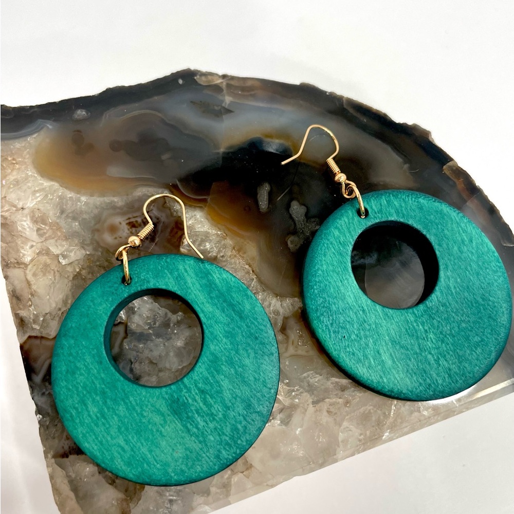 Natural Wood Green Earrings round design tribal boho